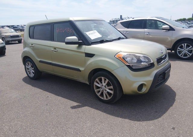 2013 KIA SOUL +