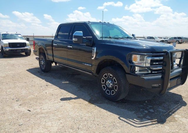 2022 FORD F-250 PLATINUM