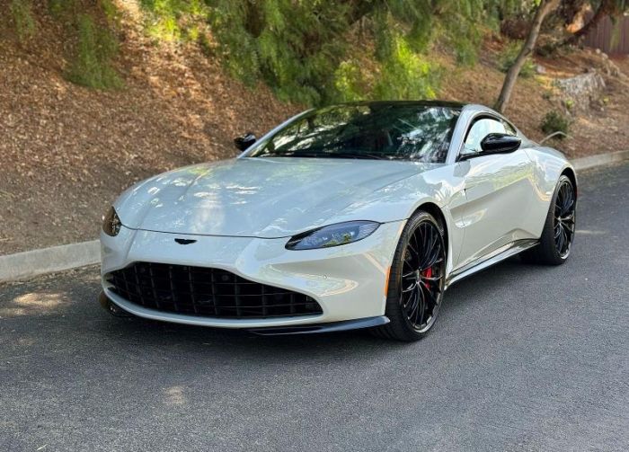 2023 ASTON MARTIN VANTAGE 