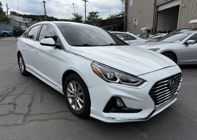 2019 HYUNDAI SONATA SE