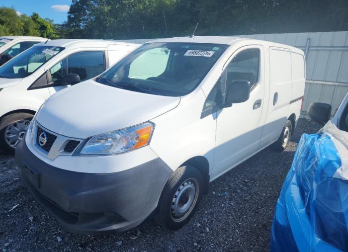 2017 NISSAN NV S