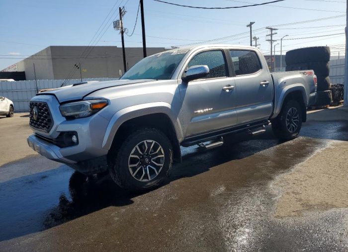 2022 TOYOTA TACOMA TRD SPORT