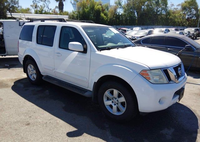 2008 NISSAN PATHFINDE SE