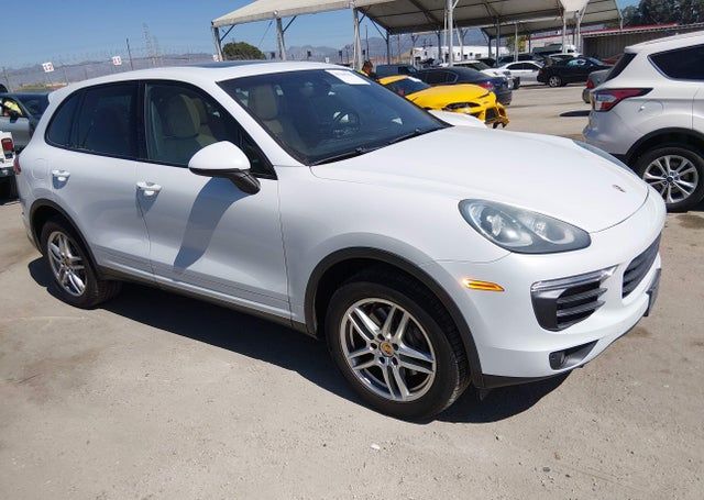 2016 PORSCHE CAYENNE 