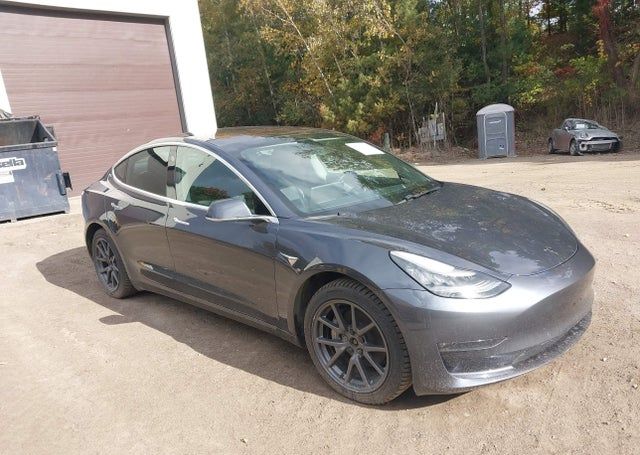 2018 TESLA MODEL 3 LONG RANGE/PERFORMANCE