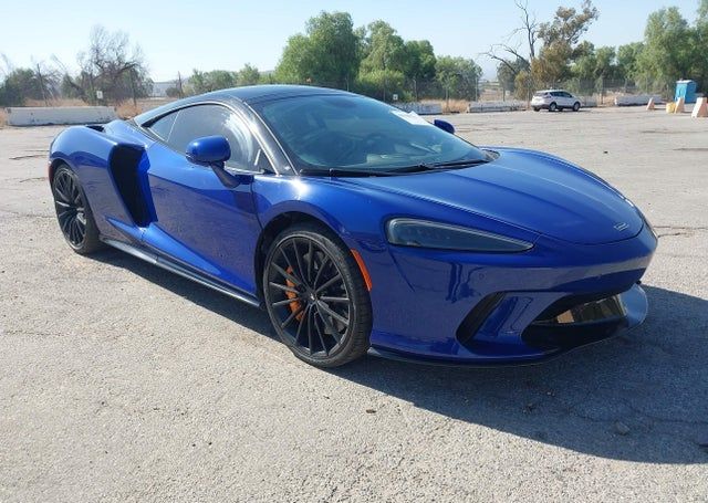 2023 MCLAREN GT 