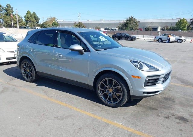 2021 PORSCHE CAYENNE 