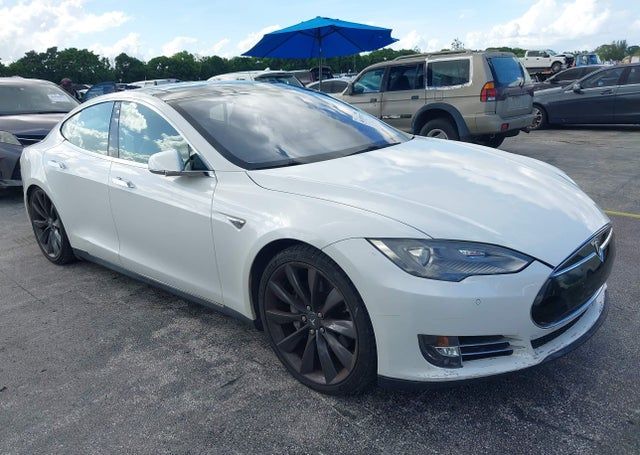 2013 TESLA MODEL S PERFORMANCE
