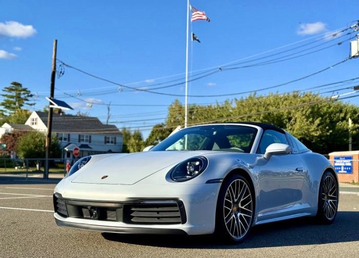 2024 PORSCHE 911 TARGA 4S